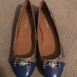 Cute comfy coach flats new never worn in box